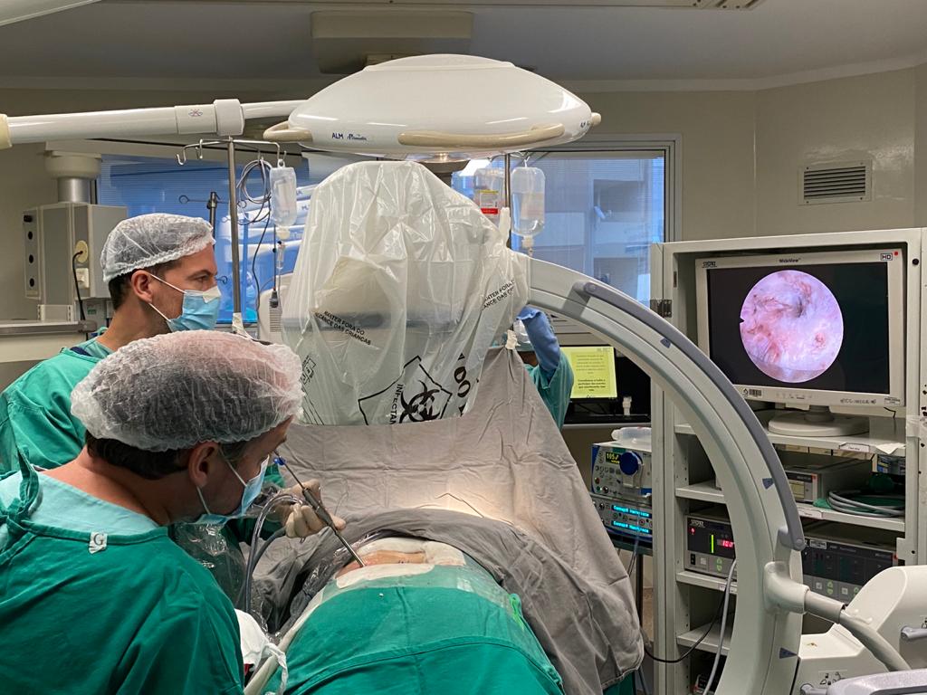 Hospital Marieta realiza cirurgia de hérnia de coluna endoscópica