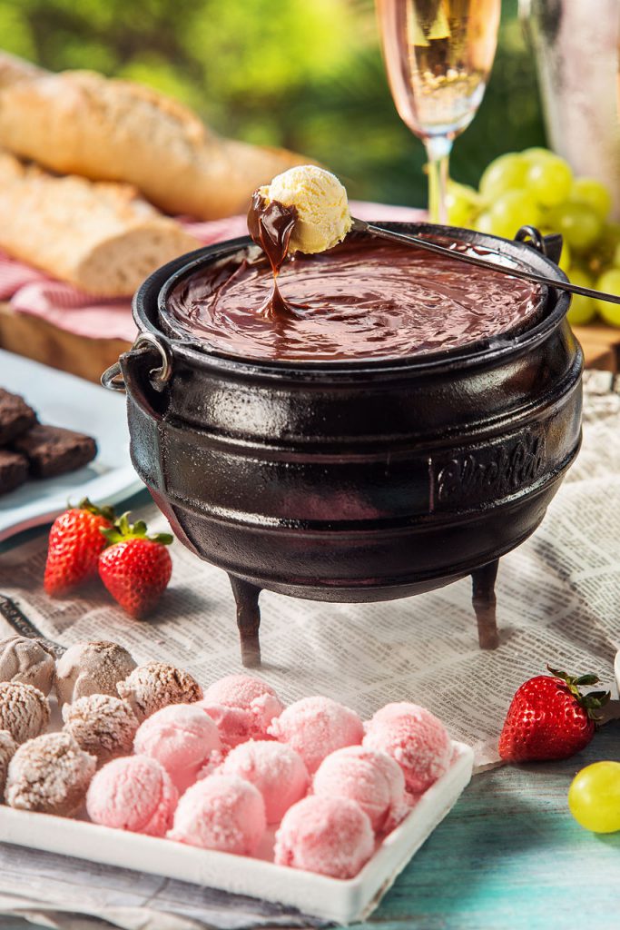 Dicas para inovar e servir o fondue de chocolate no Verão 
