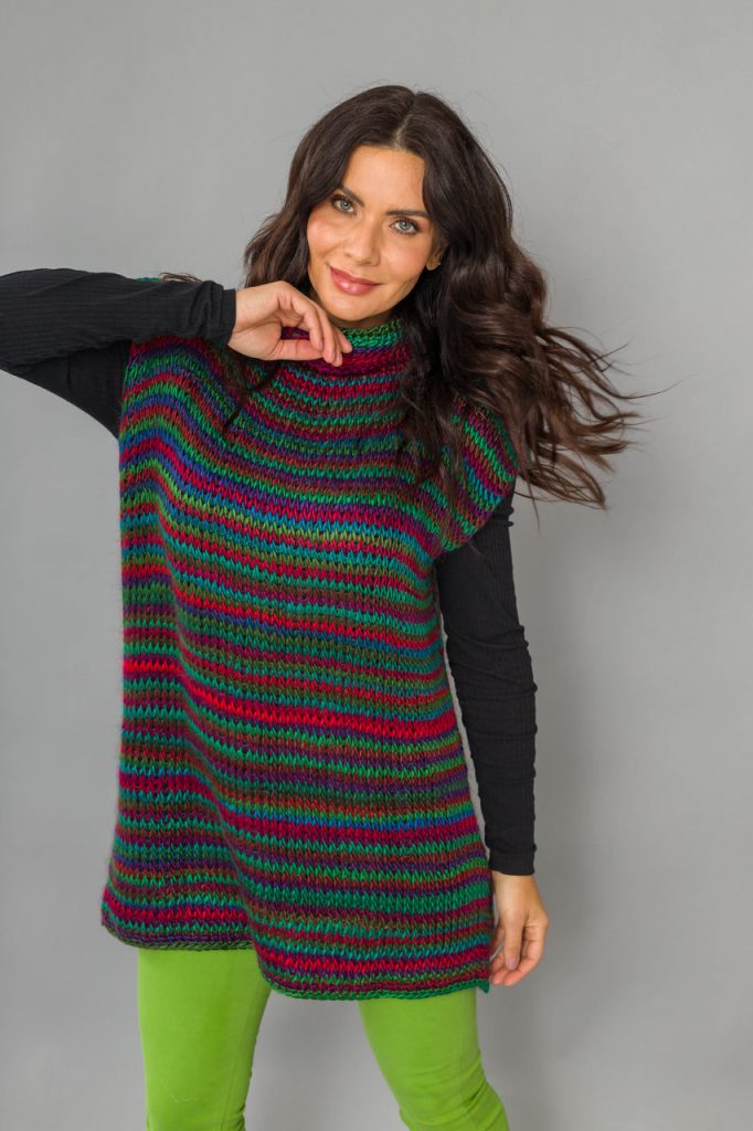 Blusas também na lista dos looks em crochê e tricô são curingas e confortáveis para o Inverno