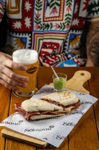 Balneário Camboriú ganha cervejaria que valoriza os sabores e particularidades de regiões brasileiras
