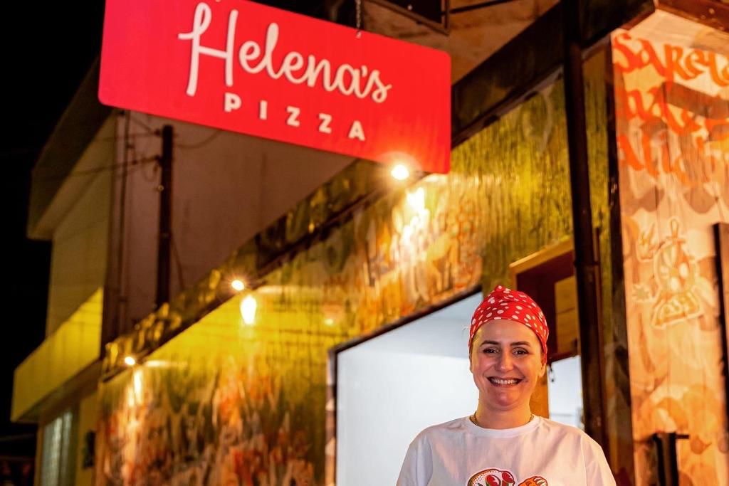 Helena´s inaugura em Blumenau com proposta de pizza em conceito “new napolitana”. Chef Nana Oliveira assina o cardápio com combinações clássicas e autorais