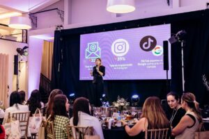 Camila Renaux, especialista em marketing, revela três razões que destacam a importância da conexão no empreendedorismo feminino