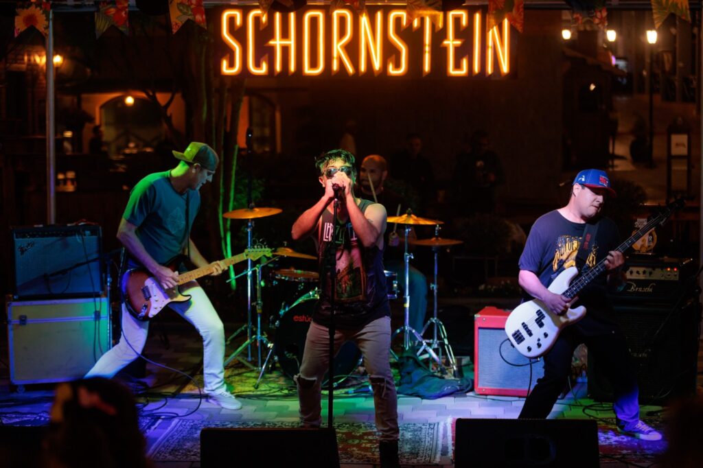Final do Schornstein Sessions será nesta quinta-feira (6/6). Concurso vai eleger a banda que se apresentará no Schornstein Festival 2024 em horário nobre