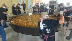 9º Festival do Camarão de Porto Belo terá risoto de 3 toneladas, shows nacionais e gastronomia típica